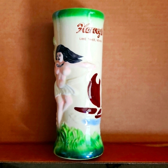 VTG HULA GIRL, toppless Harvey's, Lake Tahoe, Ceramic Glass - Picture 4 of 13